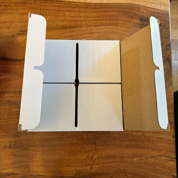 Stokes Polar Bear 4 Glass Set New In Box - Picture 7 of 12